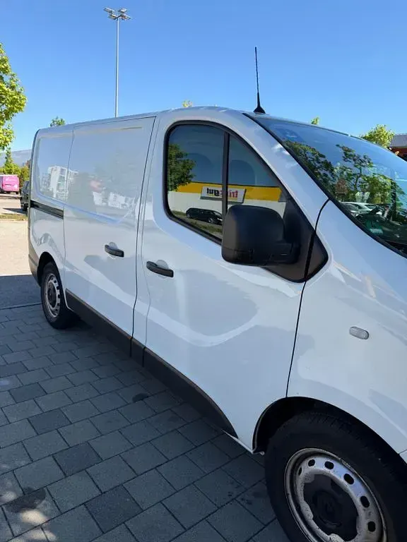 Gebraucht Renault Trafic 120 PS (88 kW) 2021 Weiß Van / Kleinbus