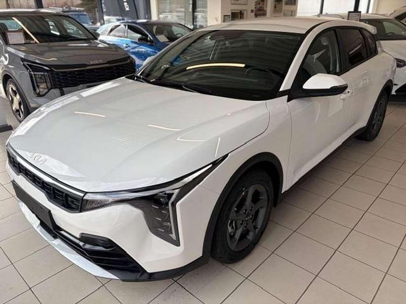 Neu Kia K4 Vision 114 PS (83 kW) 2026 Weiß Limousine