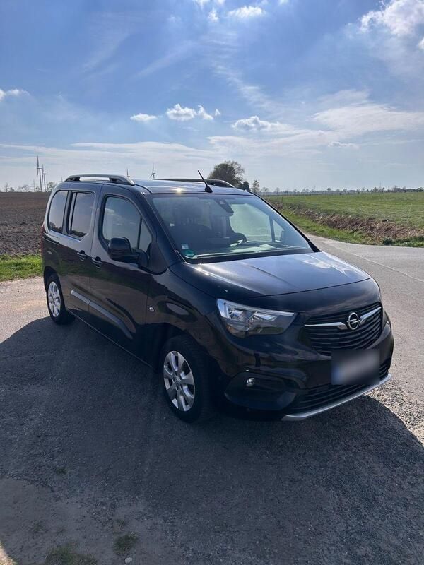 Schwarz Gebraucht 2019 Opel Combo Life Edition Kombi | 14.850 € (Fairer Preis) - Bild 1/4