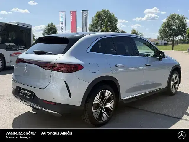 Gebraucht Mercedes EQE300 Electric Art 244 kW (333 PS) 2025 Lack hightechsilber (metallic) SUV