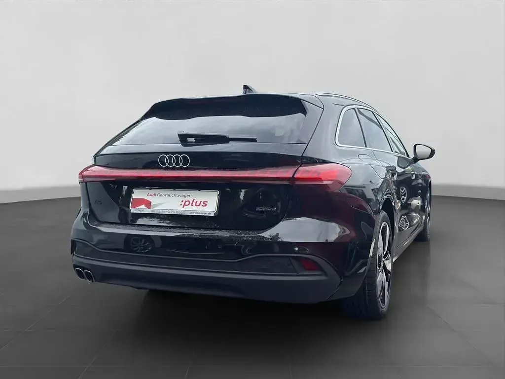 Gebraucht Audi A5 S-Line 204 PS (150 kW) 2025 Schwarz Kombi