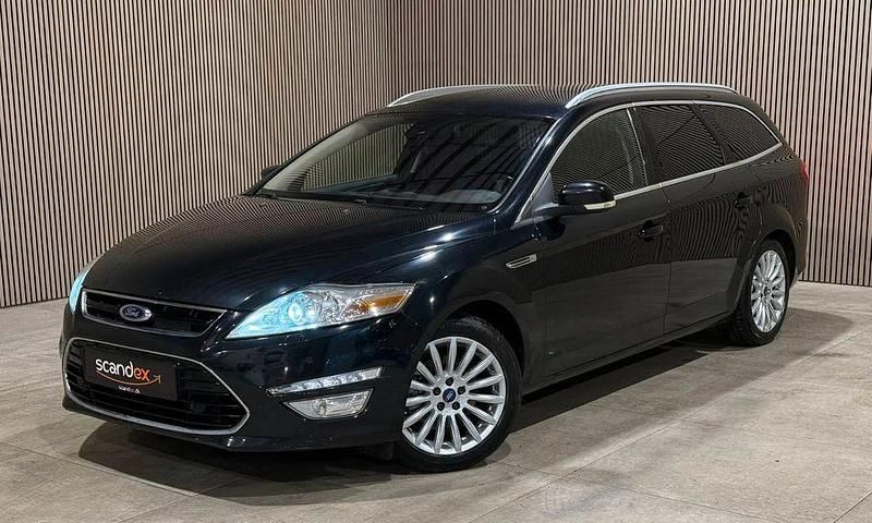 Gebraucht Ford Mondeo 163 PS (119 kW) 2014 Schwarz Limousine