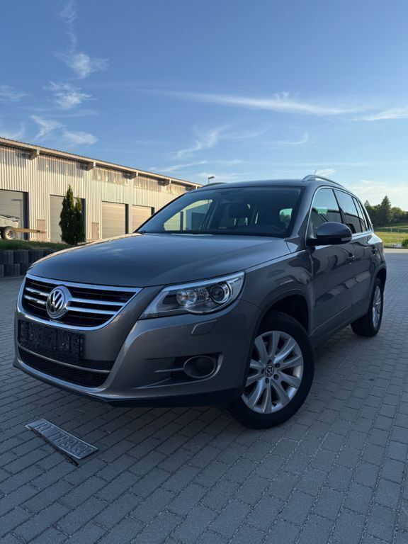 Grau Gebraucht 2010 VW Tiguan Sportline SUV | 13.250 € (Fairer Preis) - Bild 1/4