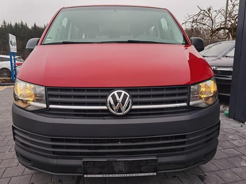 Gebraucht VW Transporter 150 PS (110 kW) 2018 Rot Van