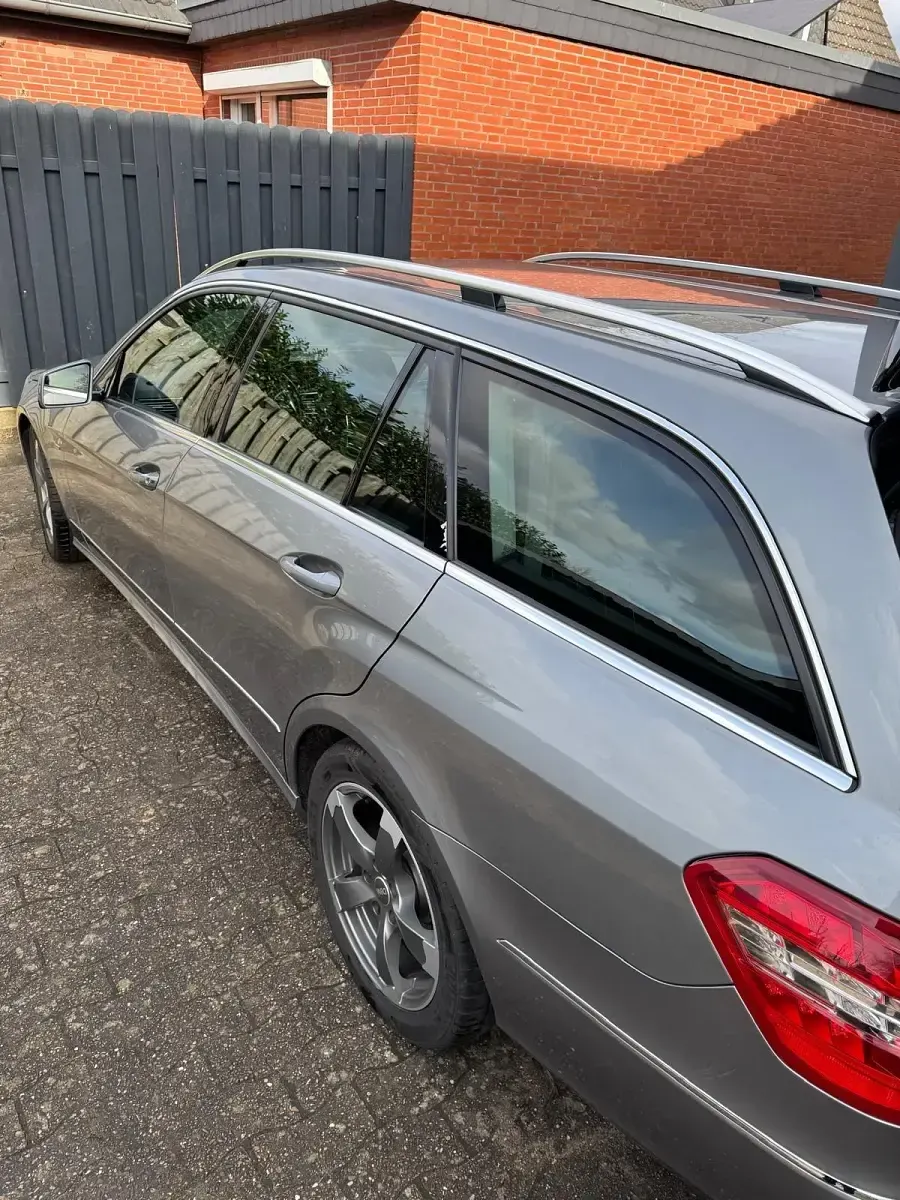 Gebraucht Mercedes E350 231 PS (169 kW) 2009 Grau Kombi