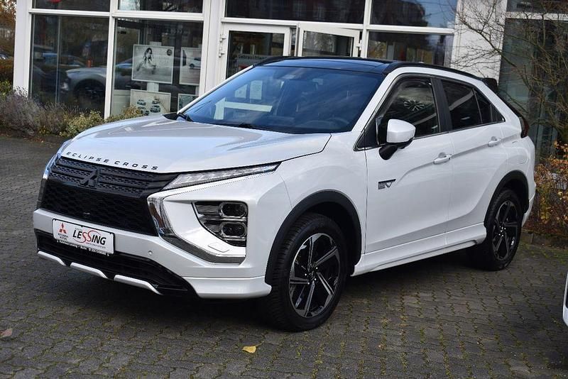 Weiß Gebraucht 2021 Mitsubishi Eclipse Cross Top SUV | 23.990 € (Fairer Preis) - Bild 1/4