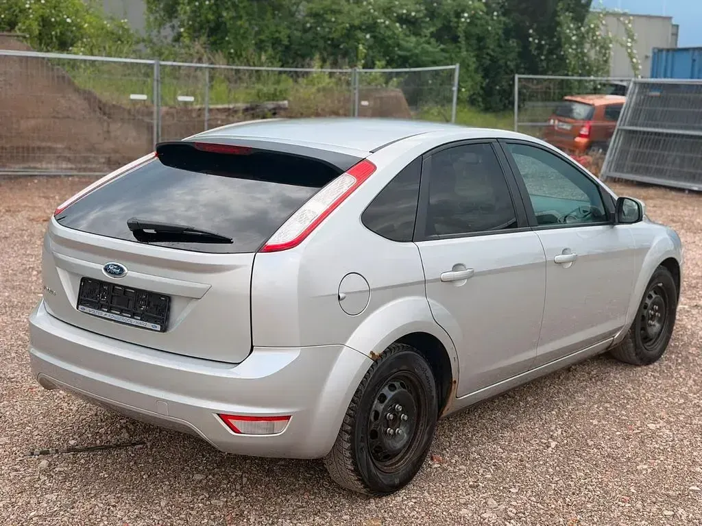 Gebraucht Ford Focus 101 PS (74 kW) 2009 Other Limousine