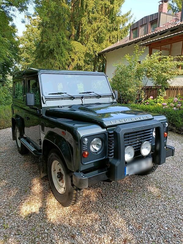 Grün Gebraucht 2008 Land Rover Defender SUV | 20.000 € - Bild 1/4