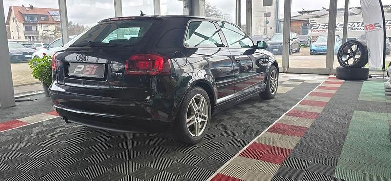 Gebraucht Audi A3 Ambition 105 PS (77 kW) 2010 Phantomschwarz perleffekt Kleinwagen
