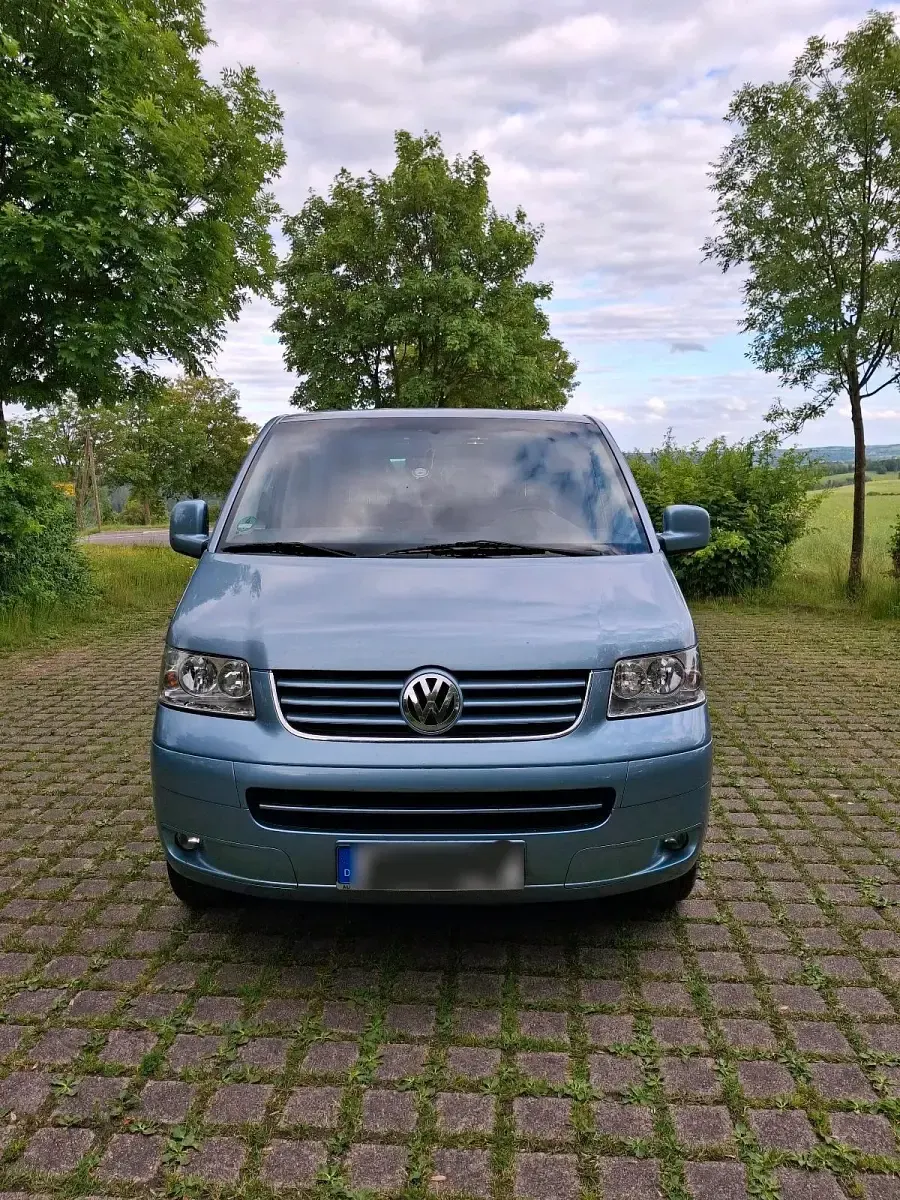 Gebraucht VW Multivan 131 PS (96 kW) 2008 Andere farben Van / Kleinbus