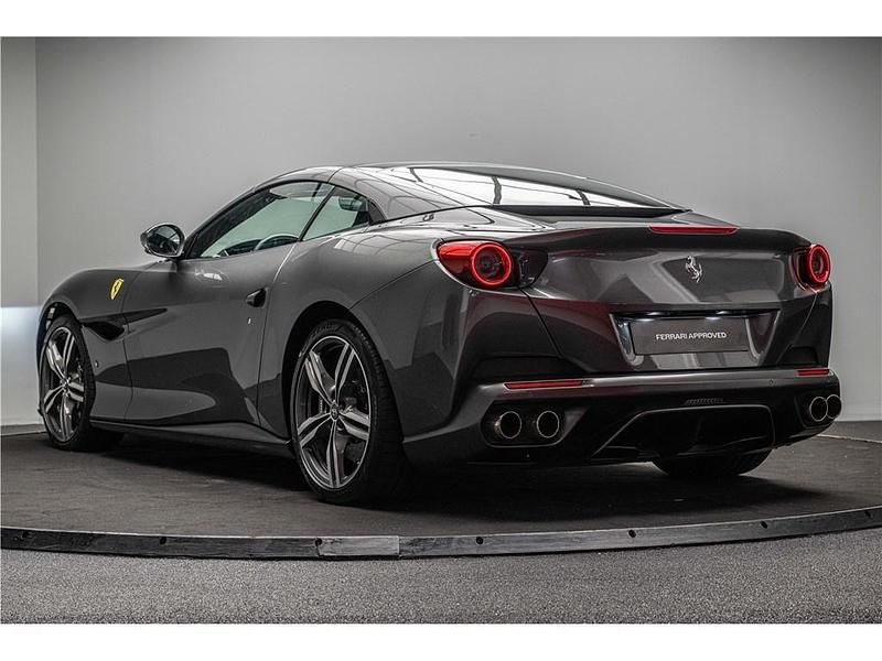 Second-hand Ferrari Portofino 816 CP (600 kW) 2019 Gri Cabrio