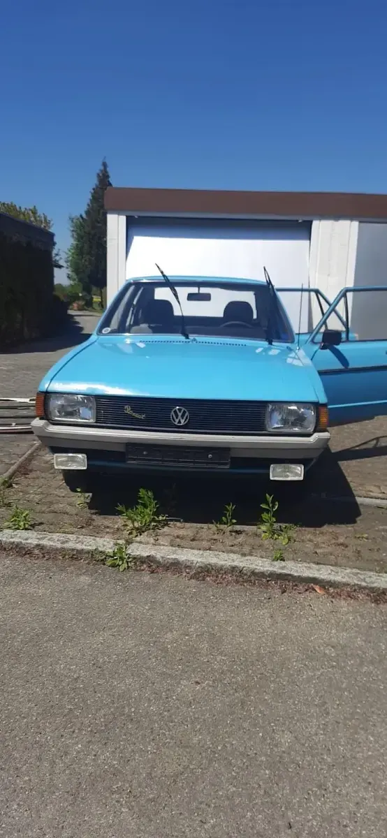 Usata VW Passat 60 CV (44 kW) 1978 Blu Berlina