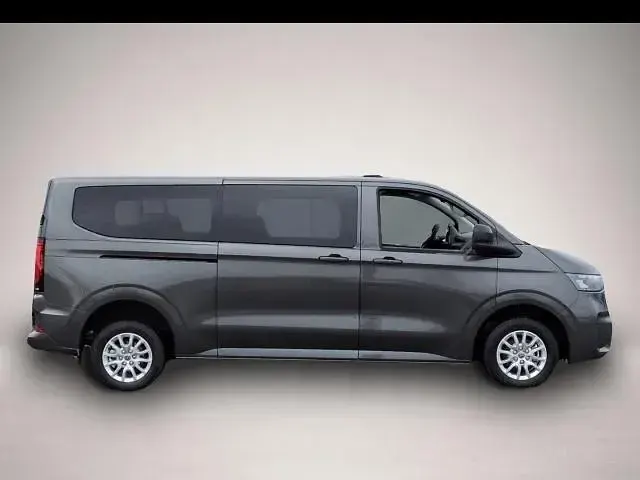 Gebraucht VW Caravelle R 170 PS (125 kW) 2026 Manufacturer Van