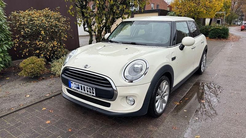 Weiß Gebraucht 2015 Mini ONE Kleinwagen | 6.500 € (Fairer Preis) - Bild 1/4