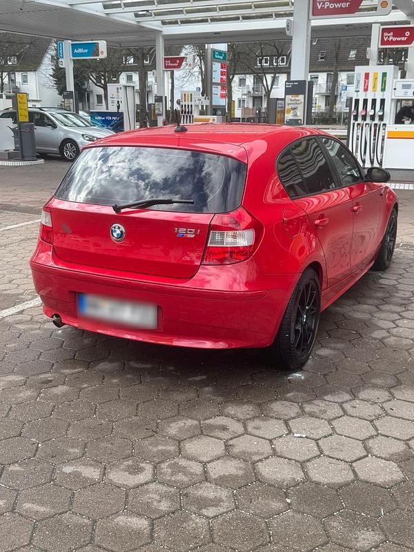 Gebraucht BMW 120 150 PS (110 kW) 2006 Rot Kleinwagen