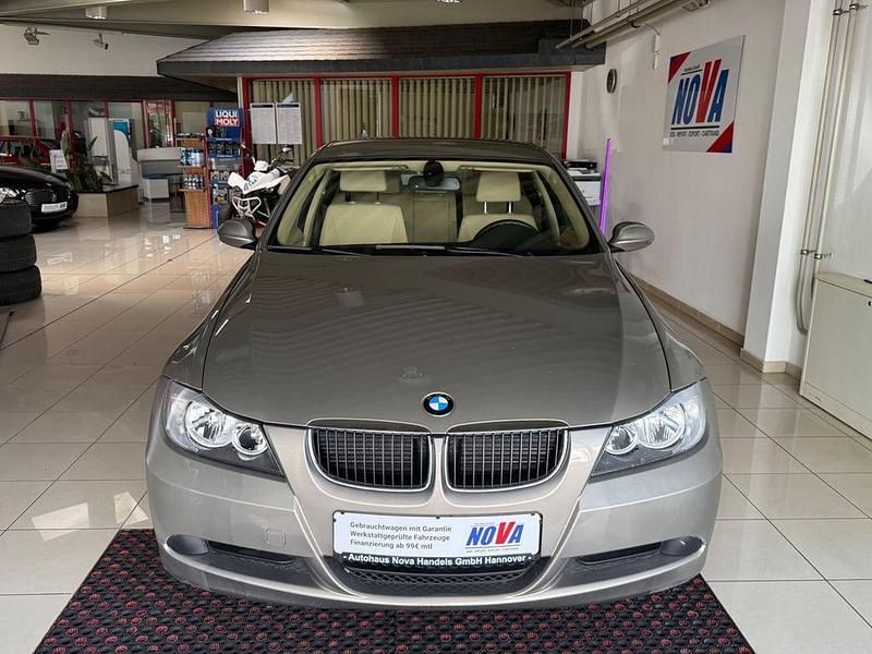 Gold Gebraucht 2008 BMW 320 Limousine | 6.990 € (Fairer Preis) - Bild 1/4