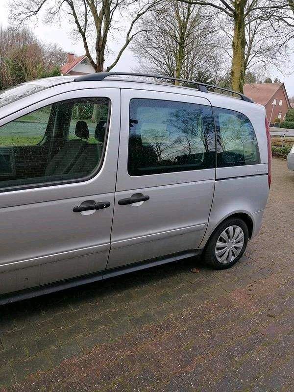 Gebraucht Mercedes Vaneo 91 PS (66 kW) 2003 Silber Van / Kleinbus