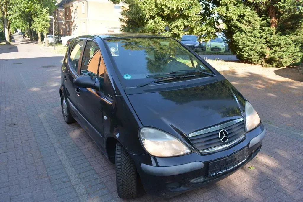 Gebraucht Mercedes A170 Elegance 95 PS (69 kW) 2001 Schwarz Kleinwagen