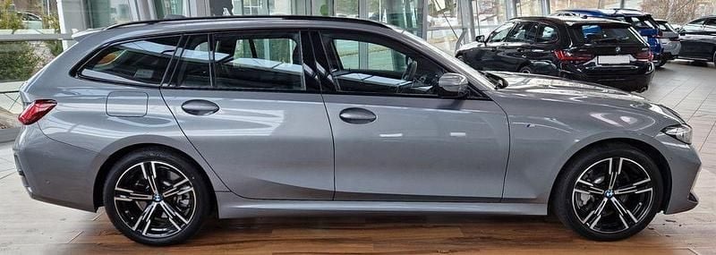 Gebraucht BMW 330 M Sport 245 PS (180 kW) 2025 Grau Limousine