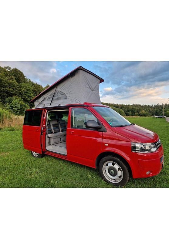 Rot Gebraucht 2011 VW T5 California Van | 24.000 € - Bild 1/4