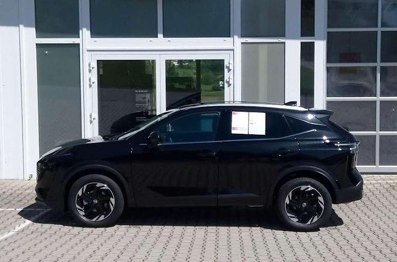 Schwarz Gebraucht 2024 Nissan Qashqai SUV | 35.390 € (Teuer) - Bild 1/4