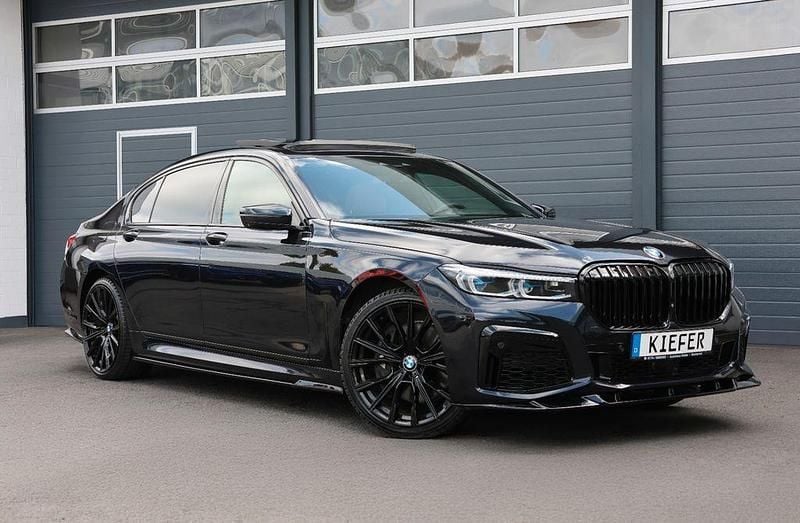 Gebraucht BMW 750L Performance 449 PS (330 kW) 2016 Schwarz Limousine