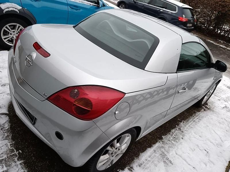 Gebraucht Opel Tigra Edition 125 PS (91 kW) 2008 Silber Cabrio