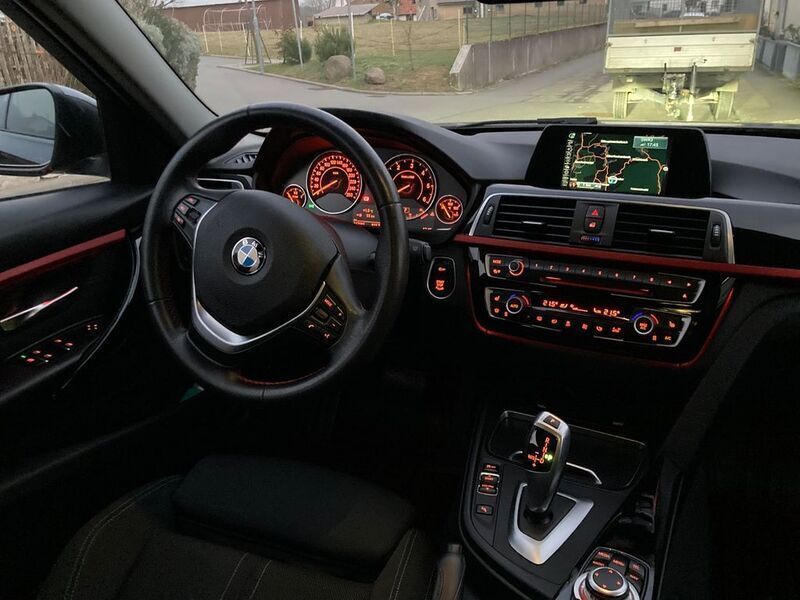 Grau Gebraucht 2017 BMW 318 Sport Line Kombi | 17.500 € (Fairer Preis) - Bild 1/4