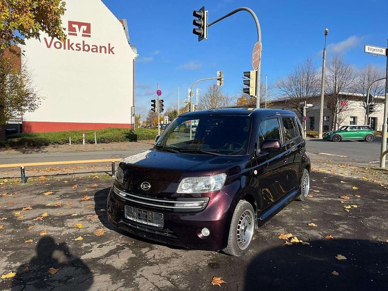 Rot Gebraucht 2007 Daihatsu Materia Van / Kleinbus | 2.990 € (Guter Preis) - Bild 1/4