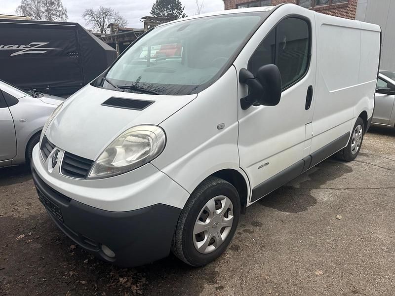 Second-hand Renault Trafic 2014 Alb Monovolum