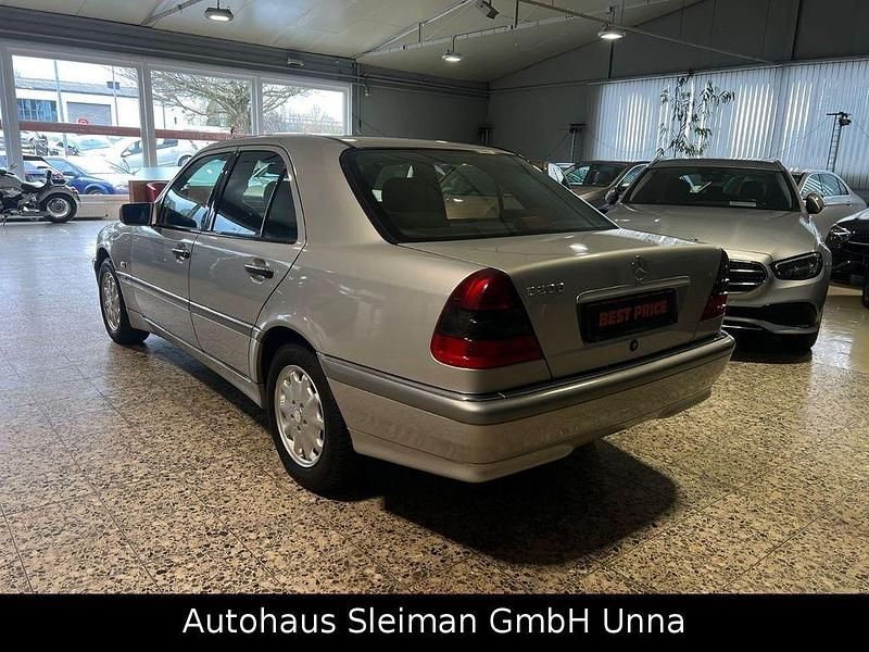 Gebraucht Mercedes C200 Elegance 136 PS (100 kW) 2000 Silber Limousine