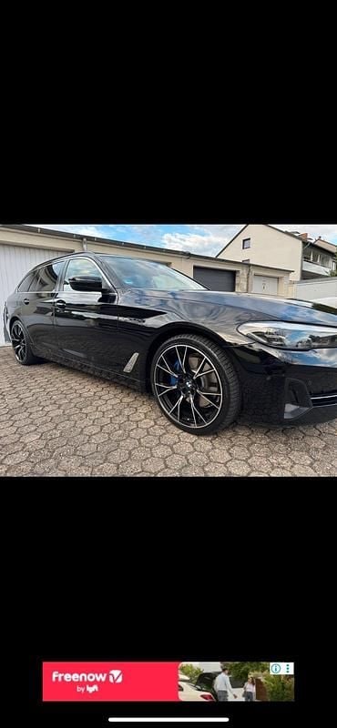 Schwarz Gebraucht 2021 BMW 530 Kombi | 26.000 € (Superpreis) - Bild 1/4