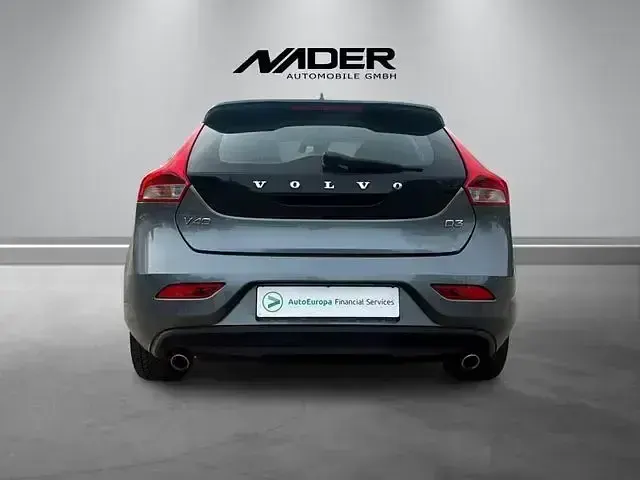 Gebraucht Volvo V40 Kinetic 150 PS (110 kW) 2016 Grau Limousine