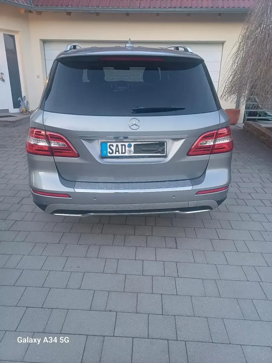 Gebraucht Mercedes ML350 224 PS (164 kW) 2015 Grau SUV