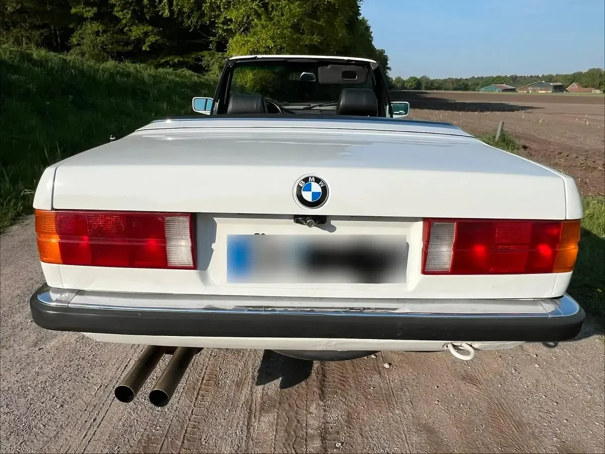 Gebraucht BMW 325 Cabriolet 170 PS (125 kW) 1987 Weiß Cabrio