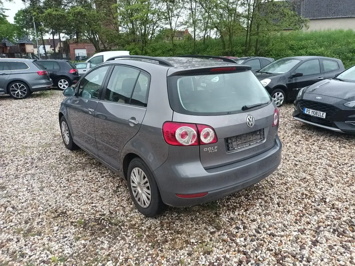 Second-hand VW Golf VI Trendline 80 CP (58 kW) 2010 Gri Hatchback
