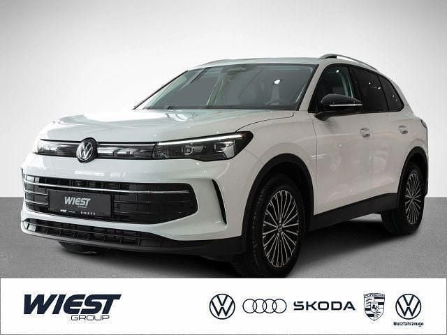 Neu VW Tiguan 150 PS (110 kW) 2025 Pure white uni SUV