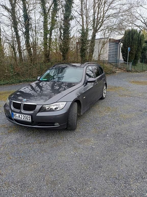 Gebraucht BMW 318 143 PS (105 kW) 2007 Grau Kombi
