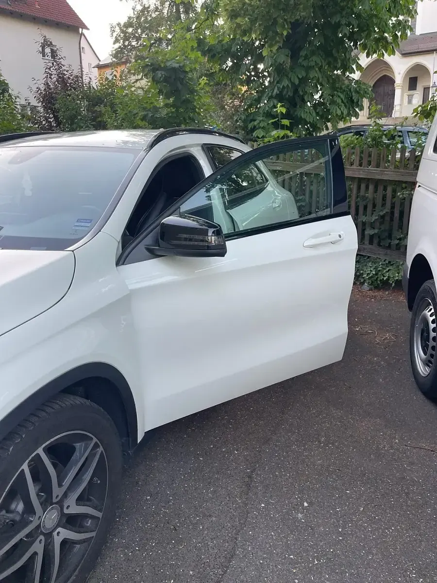 Gebraucht Mercedes GLA200 136 PS (100 kW) 2015 Weiß SUV