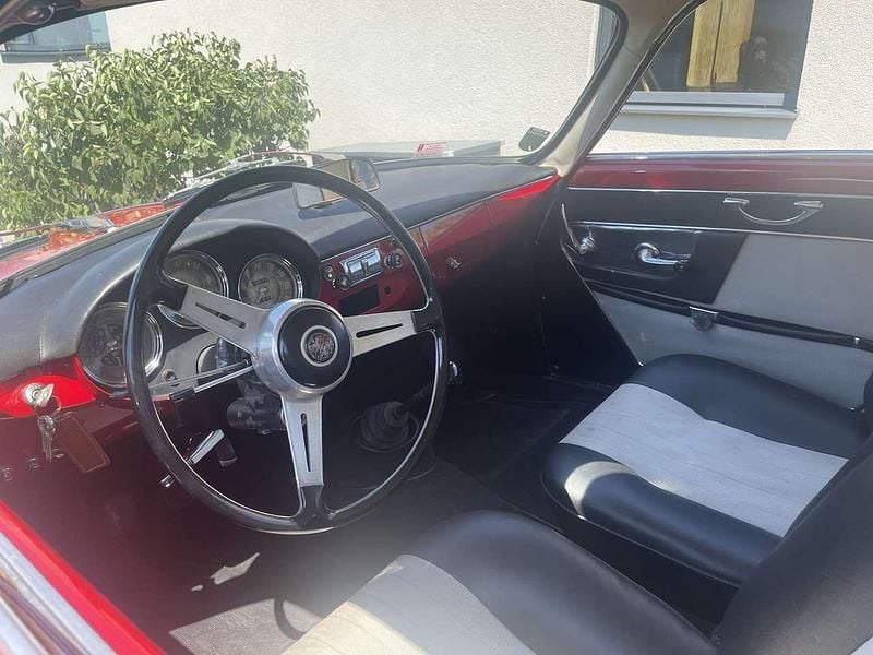 Rot Gebraucht 1962 Alfa Romeo Giulietta Sprint Kleinwagen | 49.900 € - Bild 1/4