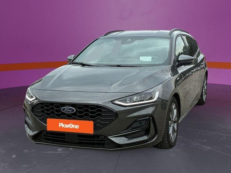 Grau Gebraucht 2024 Ford Focus ST-Line Kombi | 22.960 € (Superpreis) - Bild 1/4