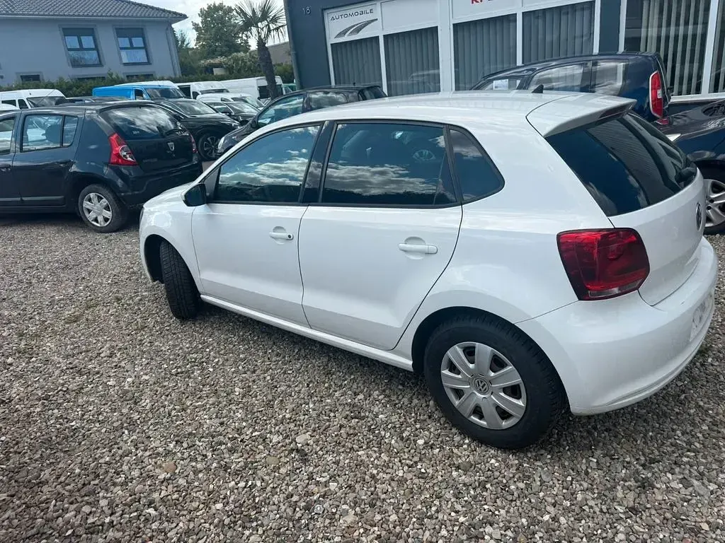 Gebraucht VW Polo Trendline 60 PS (44 kW) 2014 Weiß Limousine