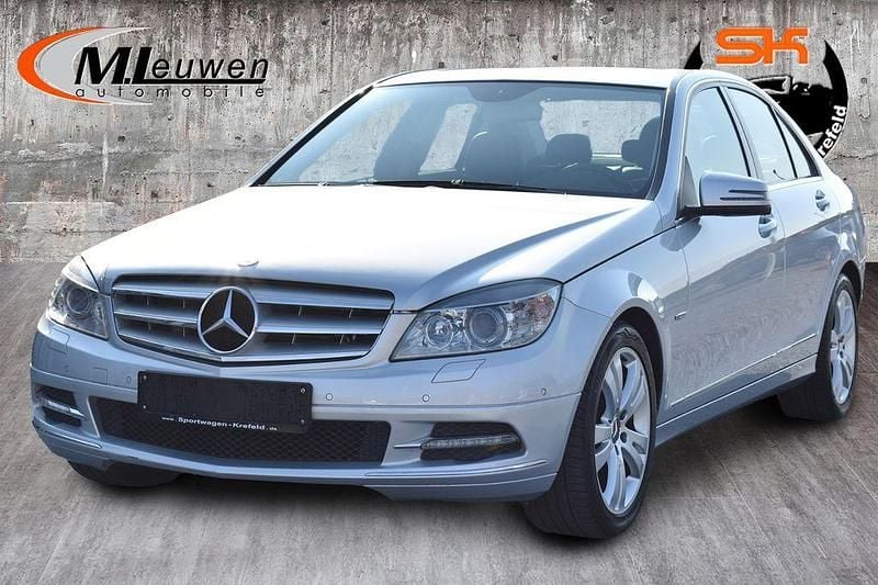 Gebraucht Mercedes C250 204 PS (150 kW) 2011 Iridiumsilber  metalliclack Limousine