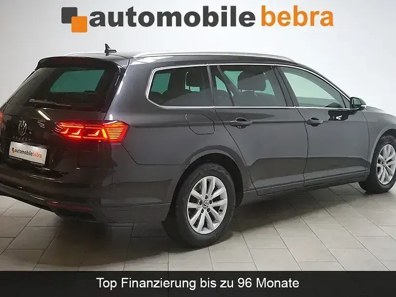 Gebraucht VW Passat Business 150 PS (110 kW) 2021 Mangangrau Kombi