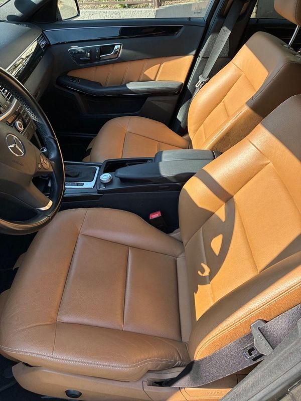 Usata Mercedes E250 Avantgarde 204 CV (150 kW) 2010 Grigio Station wagon