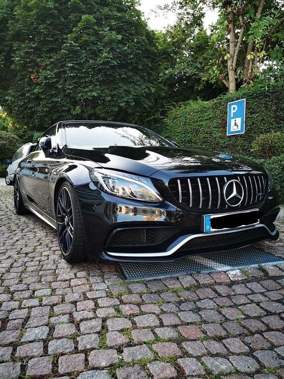 Schwarz Gebraucht 2017 Mercedes C63 AMG AMG Cabrio | 53.900 € (Fairer Preis) - Bild 1/4