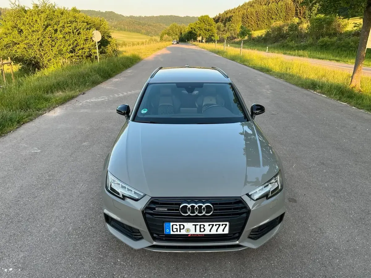 Gebraucht Audi A4 S-Line 218 PS (160 kW) 2018 Grau Limousine