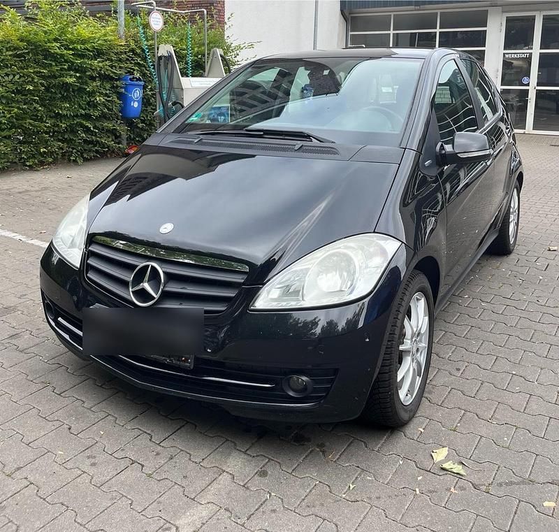 Schwarz Gebraucht 2009 Mercedes A160 Kleinwagen | 3.000 € (Fairer Preis) - Bild 1/4