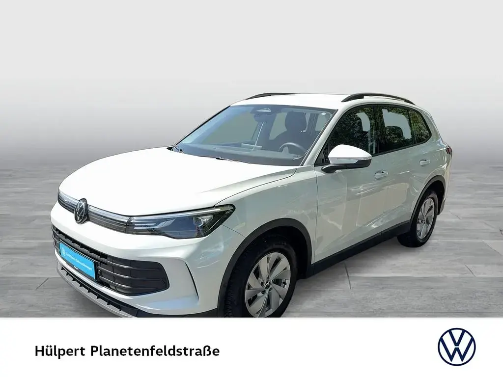 Gebraucht VW Tiguan Basis 150 PS (110 kW) 2025 Weiß SUV