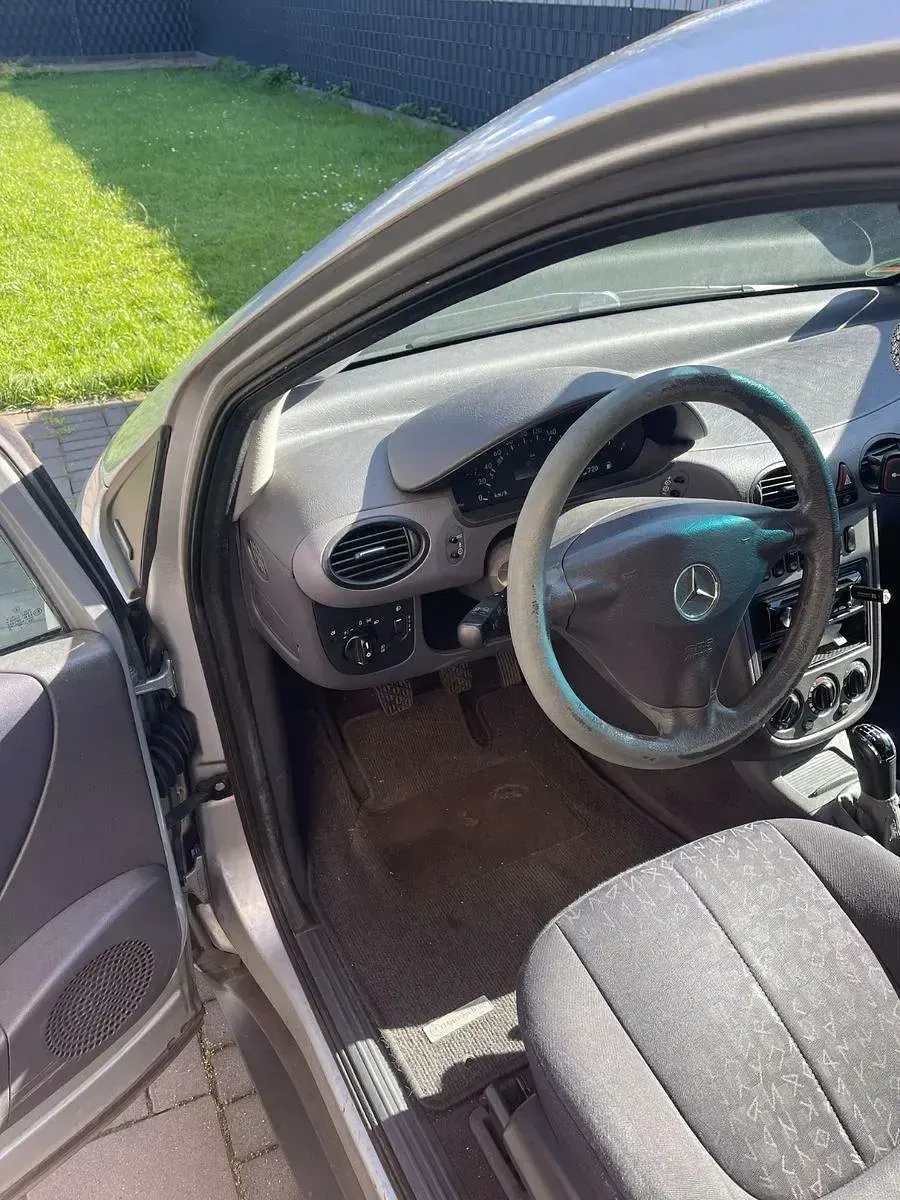 Gebraucht Mercedes A140 Avantgarde 82 PS (60 kW) 2002 Silber Kleinwagen
